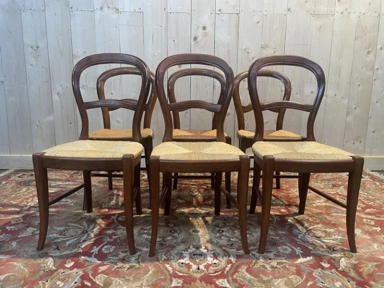 Suite de 6 chaises paillées Louis Philippe