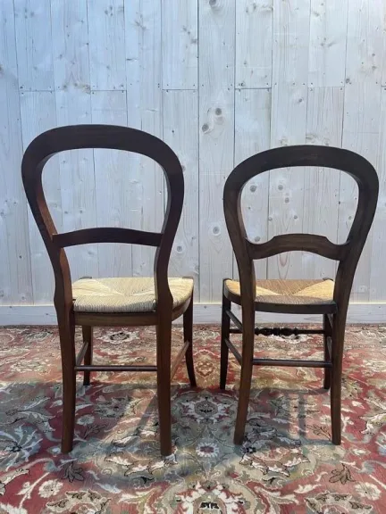 Suite de 6 chaises paillées Louis Philippe