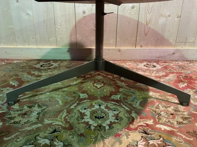 Osvaldo Borsani round dining table