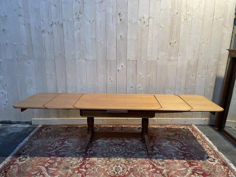 Table de salle à manger en chêne avec allonges intégrées