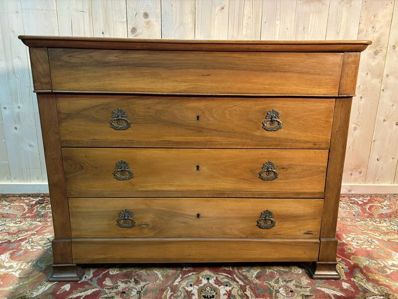 Louis Philippe chest of drawers in blond walnut