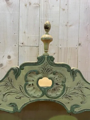 Estanier provençale en bois réchampi