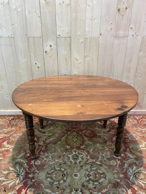Table à manger ronde Louis Philippe en noyer