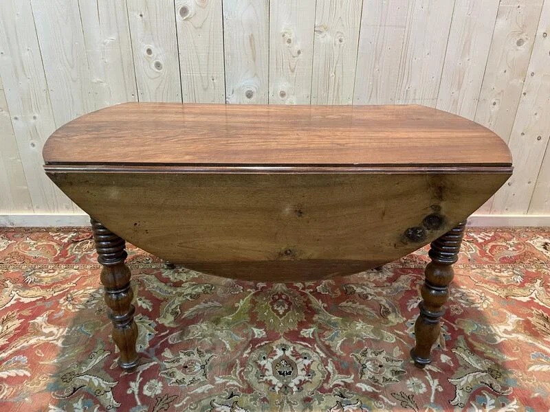 Table à manger ronde Louis Philippe en noyer