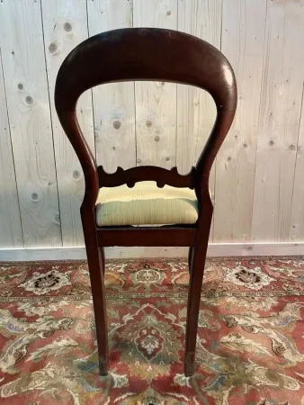Suite de 6 chaises Louis XV en acajou