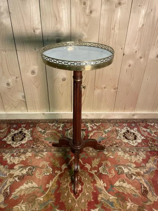 Louis XVI style tripod rack and pinion pedestal table