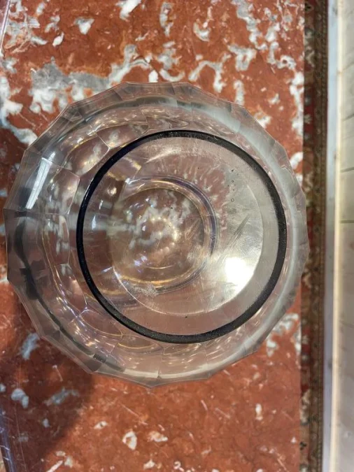 Vase en cristal de bohème et laiton