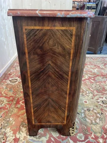 Commode de style Louis XIV  "GILLODES"