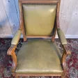 Fauteuil de bureau de style Louis XVI en cuir