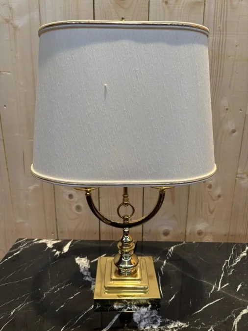 Set of 2 gold metal lamps