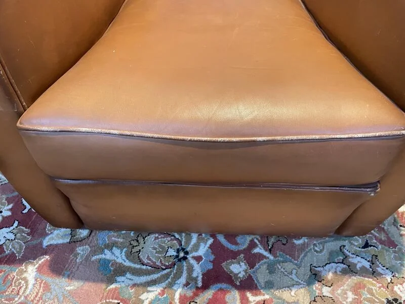 Paire de fauteuils Club en cuir Art Déco