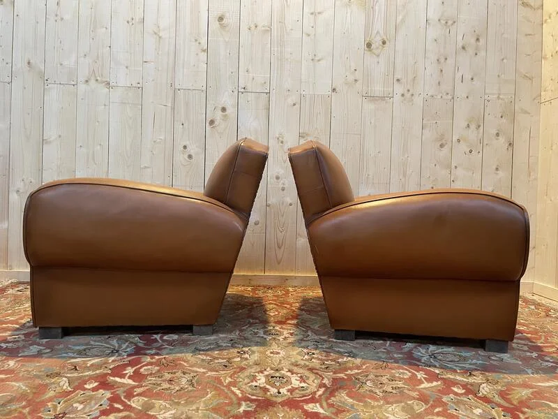 Paire de fauteuils Club en cuir Art Déco
