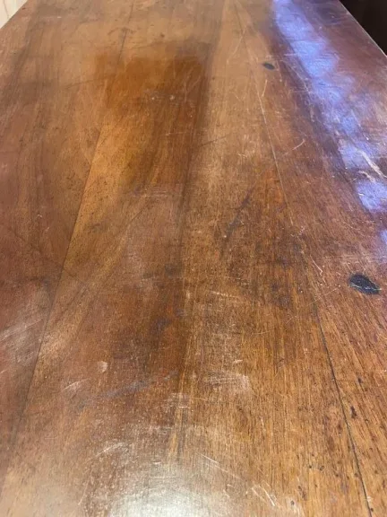 Commode époque Louis Philippe en noyer