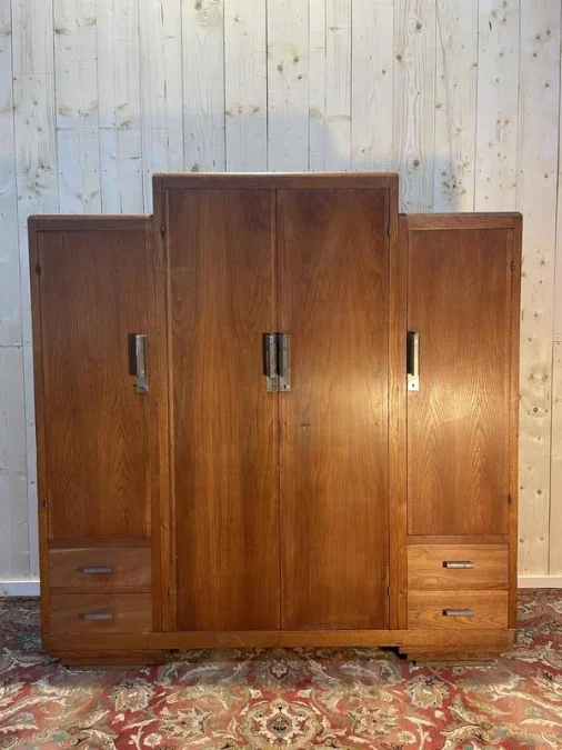 Bedroom cabinet -Pen in oak Art Deco era