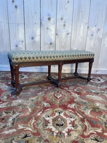 Repose pied en forme de banquette style Louis XVI