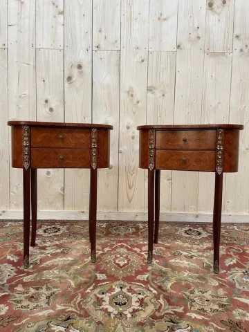 Paire de tables de chevet style Louis XV -Transition