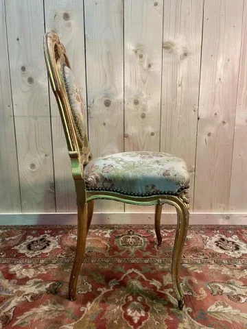 Suite de 4 chaises en bois doré Napoléon III