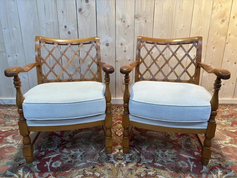 Paire de fauteuils de style anglais