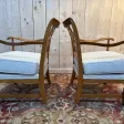 Paire de fauteuils de style anglais