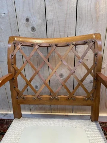 Pair of English -style armchairs