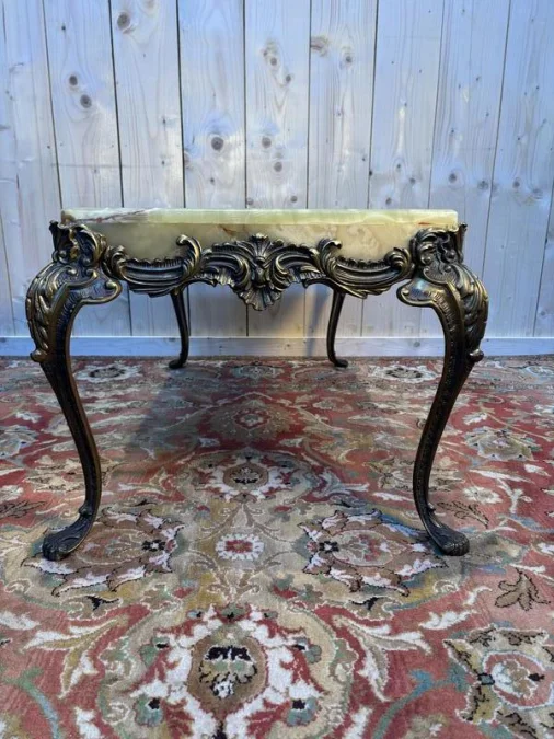 Table basse en onyx et bronze
