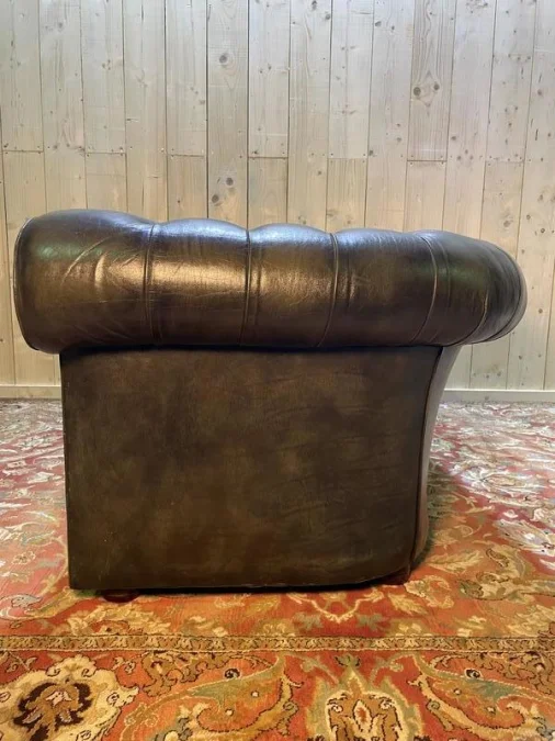 Canapé Chesterfield anglais en cuir vert