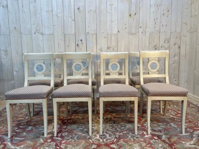 Suite de 8 chaises style Louis XVI - Directoire