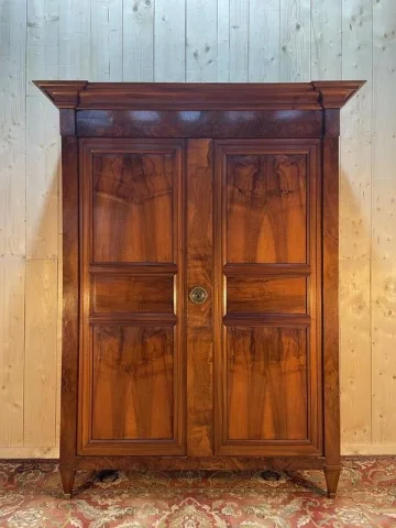 Louis XVI walnut and oak cabinet - Directory