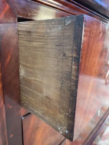 Commode époque Louis Philippe en acajou