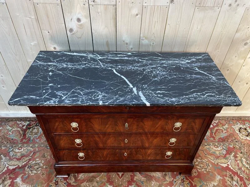 Convenient Louis Philippe era in mahogany