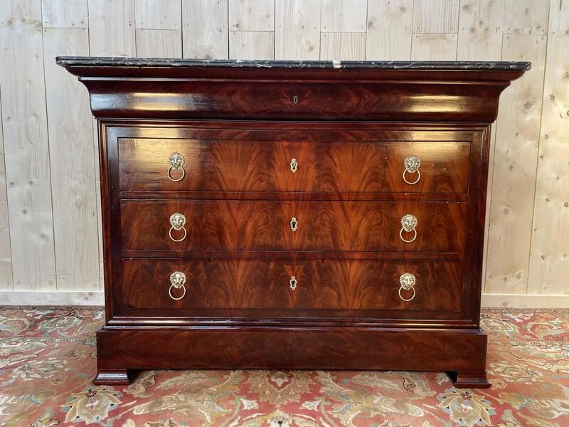 Convenient Louis Philippe era in mahogany