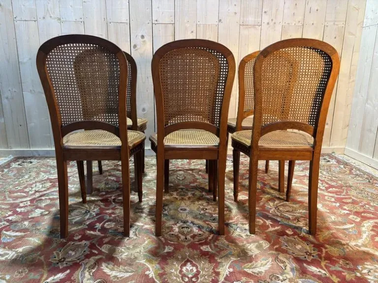 Série de 6 chaises cannées de style Louis XVI