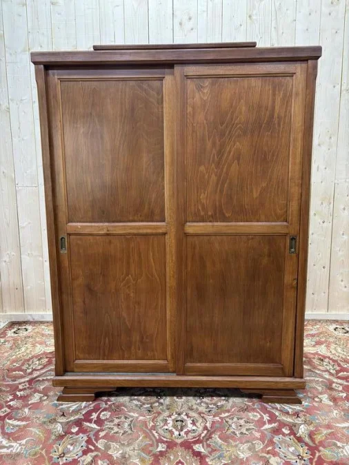 Sliding doors wardrobe