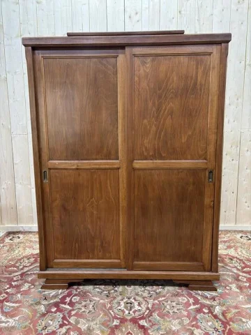 Sliding doors wardrobe