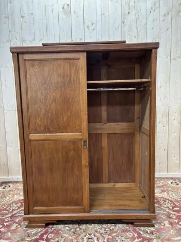 Sliding doors wardrobe