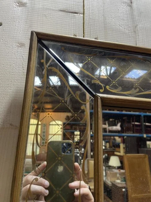 Venetian style mirror