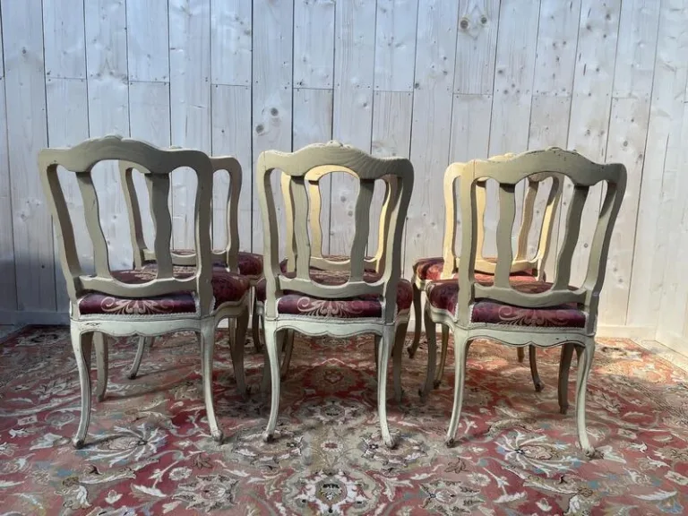 Suite de 6 chaises Veniriennes époque Louis XV