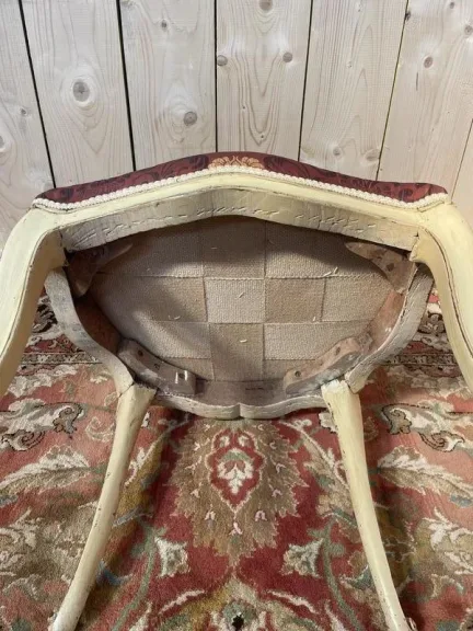 Suite de 6 chaises Veniriennes époque Louis XV