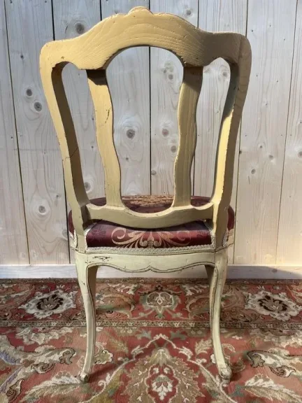 Suite de 6 chaises Veniriennes époque Louis XV