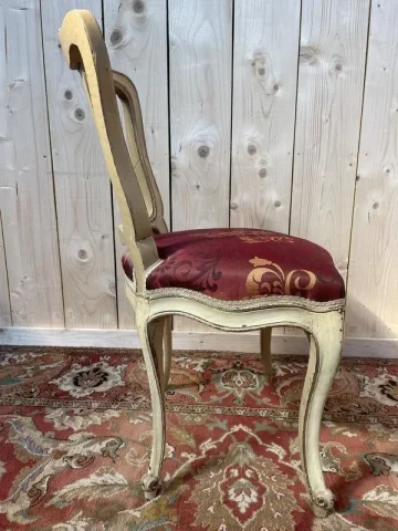 Suite de 6 chaises Veniriennes époque Louis XV