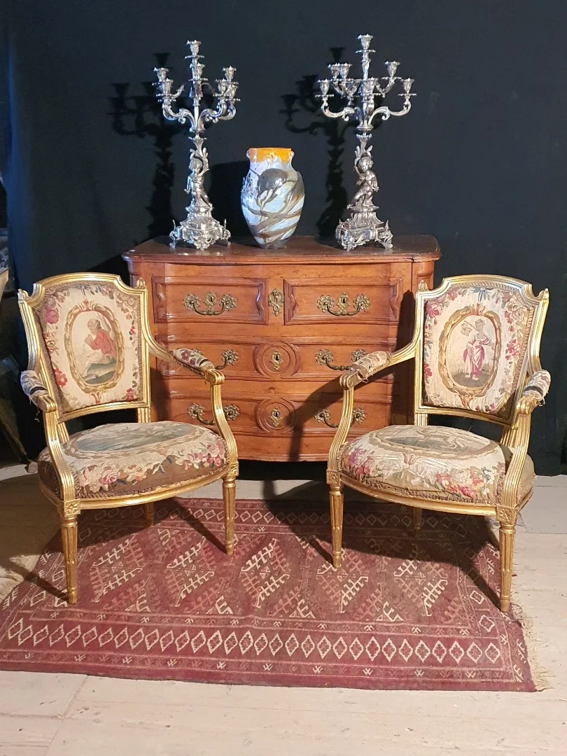 paire de fauteuils Louis XVI,tapisserie XVIII siècle