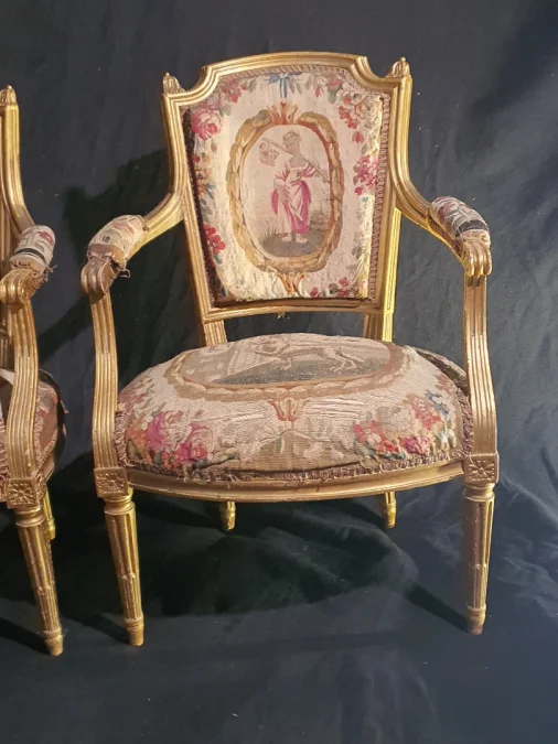 paire de fauteuils Louis XVI,tapisserie XVIII siècle