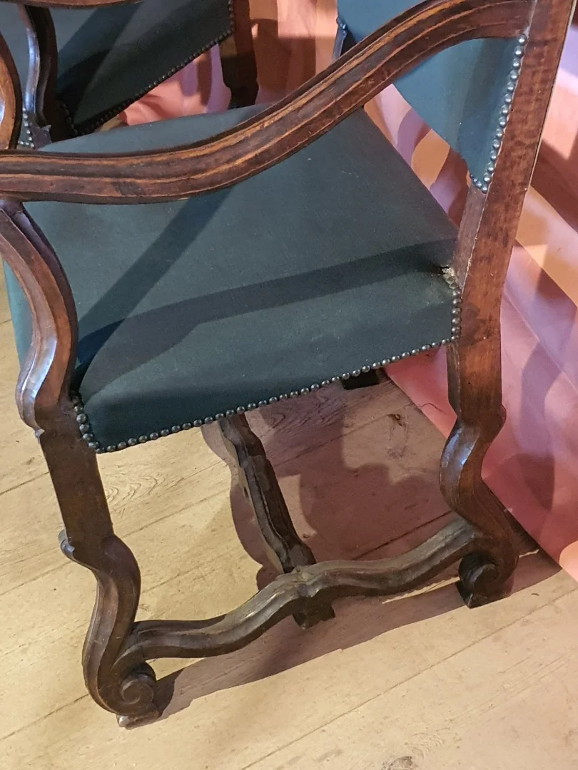 PAIR OF LOUIS XIII-LOUIS XIV ARMCHAIRS
