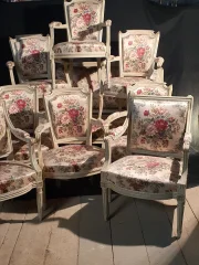 LOUIS XVI PERIOD LIVING ROOM SUITE