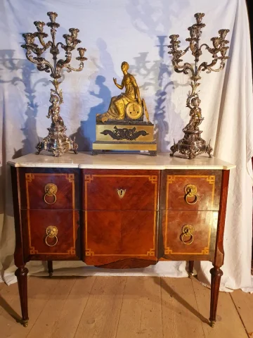LOUIS XVI ZEITRAUM KOMMODE