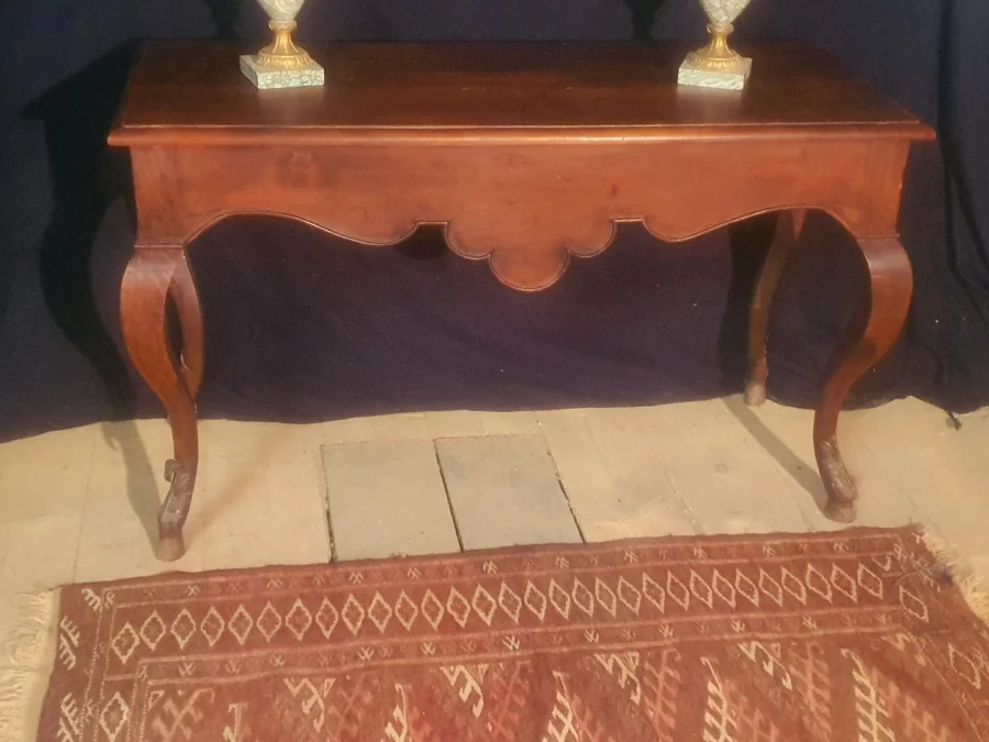 Table à gibier ,console, bureau Louis XV