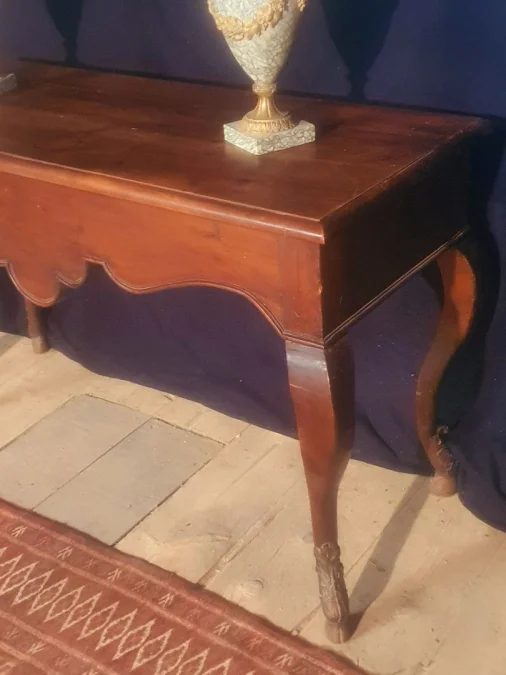 Table à gibier ,console, bureau Louis XV