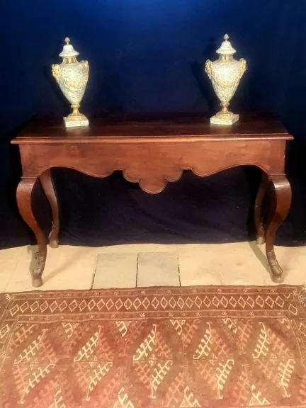 Table à gibier ,console, bureau Louis XV
