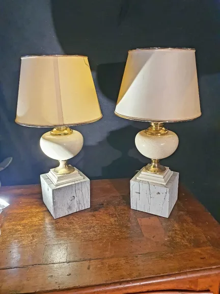 Paire de lampes Le Dauphin pieds brutalistes.
