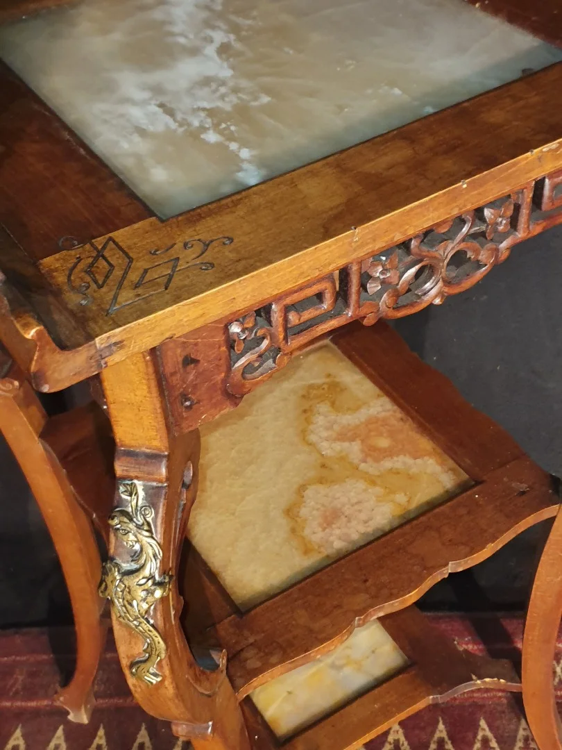 TABLE by GABRIEL VIARDOT